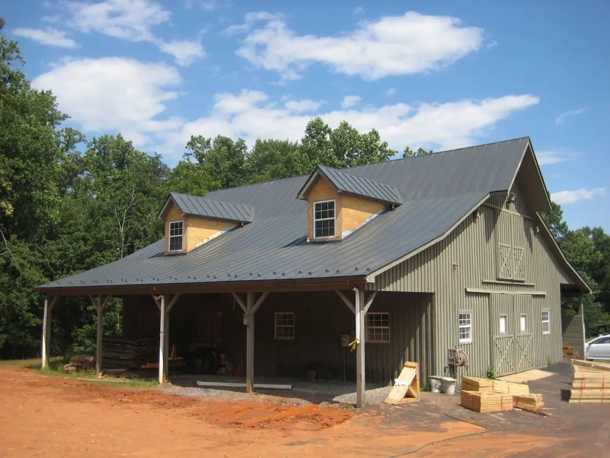 Expert Metal Roof Repair workmanship in Gladeview
